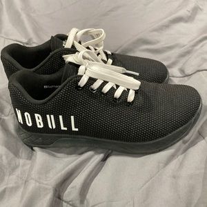 Nobull black shoes used 3-5 times in great condition